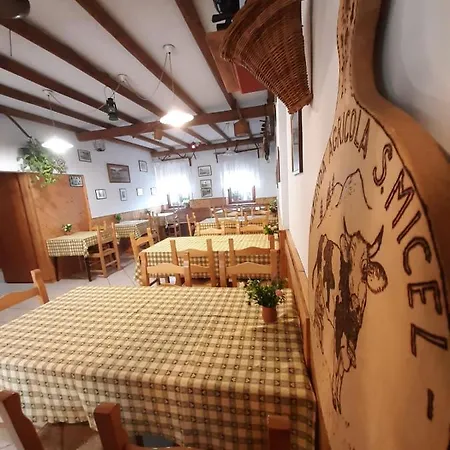 Agriturismo San Micel Lantgård